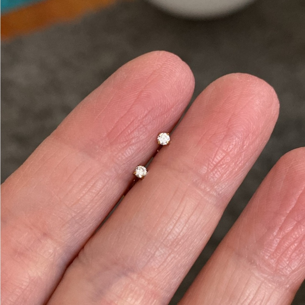 Delicate White CZ Diamond Stud Earrings - Gold
